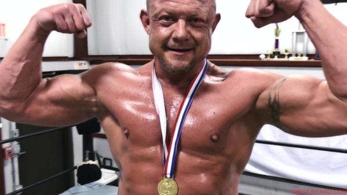 82-wrestlingmale-Boston-Clash-9-Slade-Vs-Mike-Short-Part1-Bearhug-14