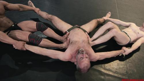 18-Wrestlingmale-SpyShot-S02E02-CA-21